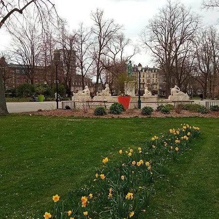 Appartamento Rare à - Champ De Mars Vue Sur Le Parc - 70m2 *