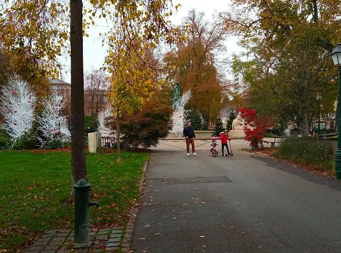 Rare A - Champ De Mars Vue Sur Parc - 70m2 - 2 *